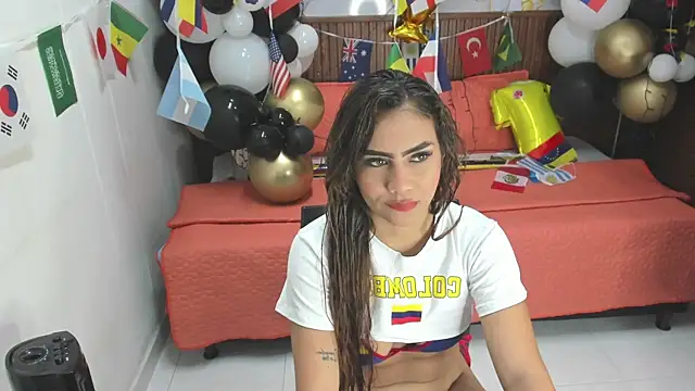 Holly 22 online show from 06.17.26