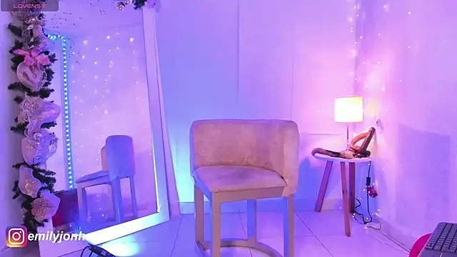 Emylyjonhs online show from 11.29.25