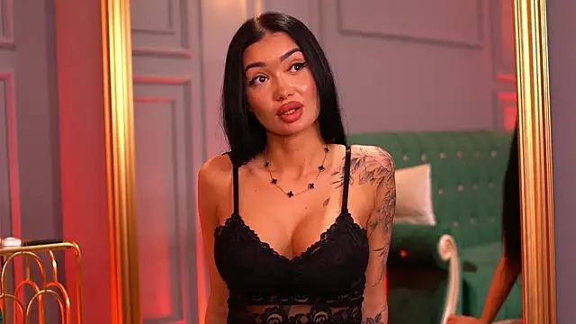 SashaFerrera online show from 02.20.25