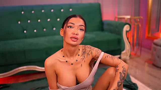 SashaFerrera online show from 02.20.25