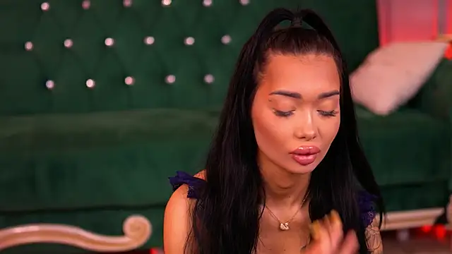 SashaFerrera online show from 03.05.25