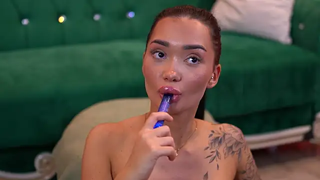 SashaFerrera online show from 03.07.25