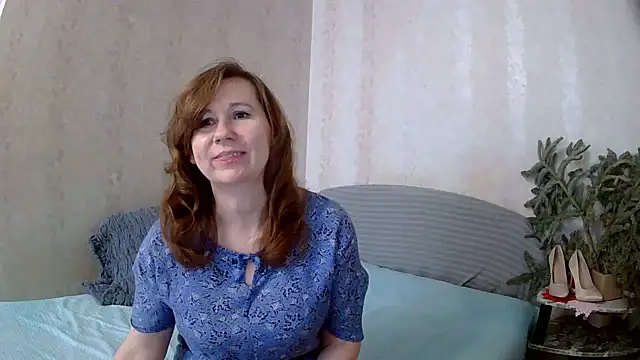 Snapshot of Starsan chatting on 02.11.25 Starsan online show from 02.11.25