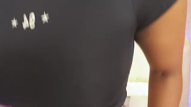 Snapshot of ThianaLopez chatting on 03.06.26 ThianaLopez online show from 03.06.26