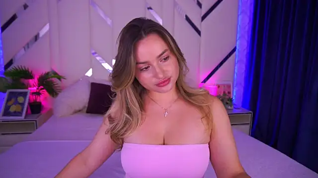 LindsieGreyy online show from 09.29.25