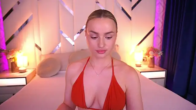 LindsieGreyy online show from 06.12.26