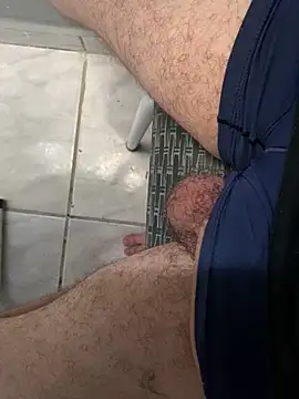 Snapshot of obranquinho21cm chatting on 10.20.25 obranquinho21cm online show from 10.20.25