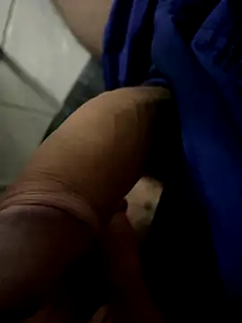 Snapshot of obranquinho21cm chatting on 10.23.25 obranquinho21cm online show from 10.23.25