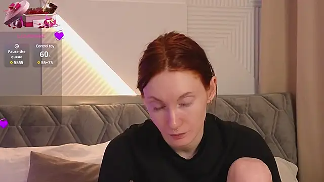 Snapshot of JoYung chatting on 02.28.25 JoYung online show from 02.28.25