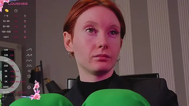 Snapshot of JoYung chatting on 09.20.25 JoYung online show from 09.20.25