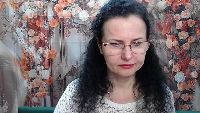 Miroslava Happi online show from 04.23.26