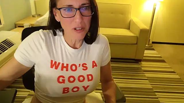 MrsJanetM online show from 05.24.26