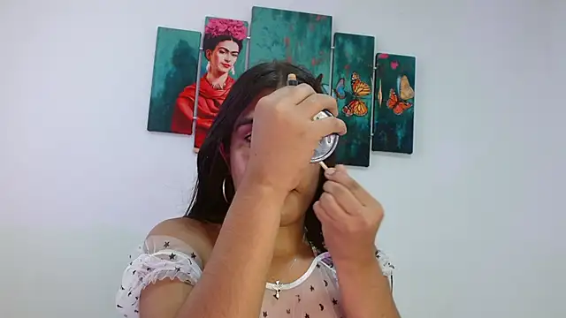 Selena fox7 online show from 02.20.25