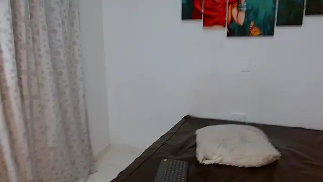 Selena fox7 online show from 02.25.25