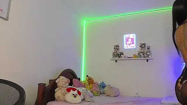 Snapshot of Annaa_Brooks chatting on 04.05.26 Annaa Brooks online show from 04.05.26