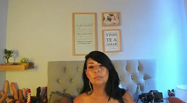 Snapshot of Jackiehmilf52 chatting on 02.16.25 Jackiehmilf52 online show from 02.16.25