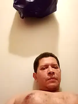 Snapshot of machoactivo1 chatting on 02.24.25 machoactivo1 online show from 02.24.25