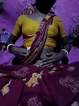 Snapshot of CuteRani001 chatting on 09.19.25 CuteRani001 online show from 09.19.25