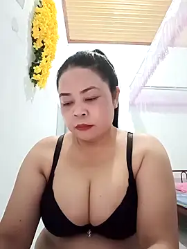 Snapshot of Baby-bigtits2024 chatting on 02.08.25 Baby-bigtits2024 online show from 02.08.25