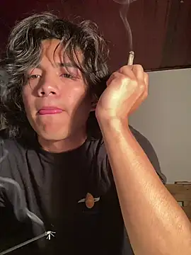 Snapshot of shadowsofgarden chatting on 02.23.25 shadowsofgarden online show from 02.23.25