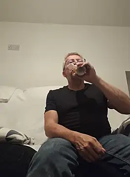 mann4u147 online show from 09.27.25