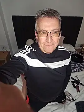 mann4u147 online show from 03.17.26