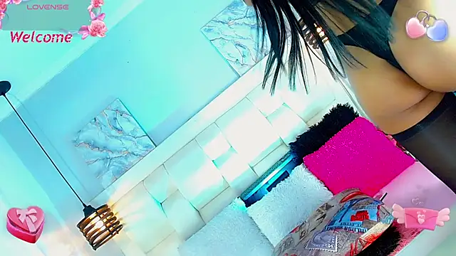 Snapshot of BelovedChain01 chatting on 11.29.25 BelovedChain01 online show from 11.29.25