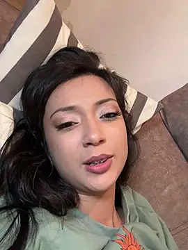 Snapshot of Bella_Morrison chatting on 03.12.25 Bella Morrison online show from 03.12.25