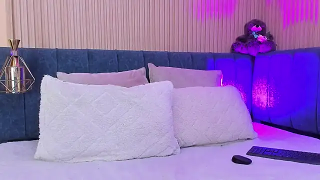 elizabeth 20 online show from 03.14.25