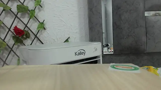 poutyseleny online show from 03.18.25