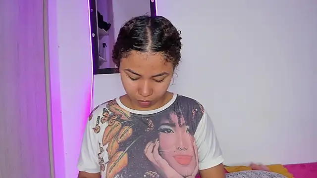 MELINAMARTINS online show from 05.08.26