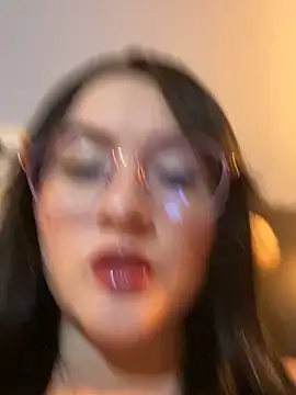 ValentinaOrtiz3 online show from 11.20.25