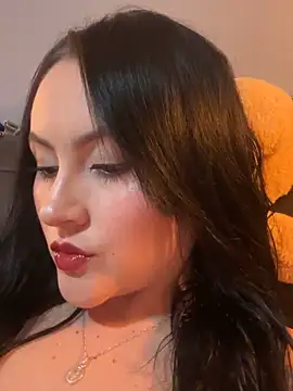 ValentinaOrtiz3 online show from 11.28.25