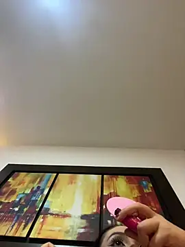 Snapshot of ValentinaOrtiz3 chatting on 12.19.25 ValentinaOrtiz3 online show from 12.19.25