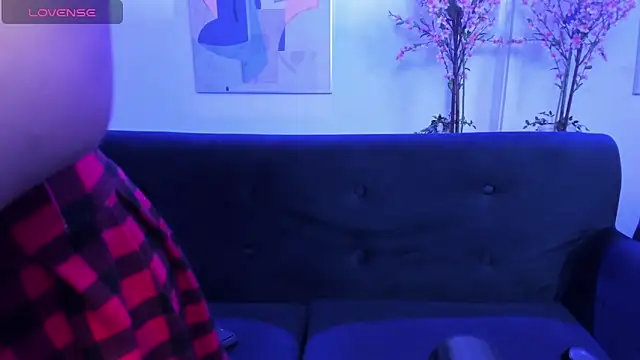 Marii 18 online show from 02.21.25