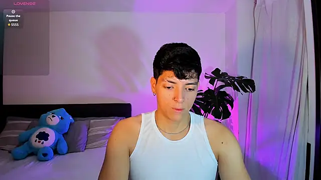 Snapshot of _JacobMiller__ chatting on 09.21.25 JacobMiller online show from 09.21.25