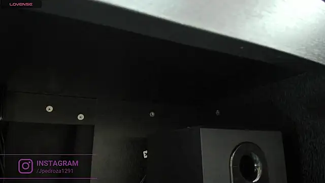 Snapshot of crystal_beennz chatting on 12.04.25 crystal beennz online show from 12.04.25