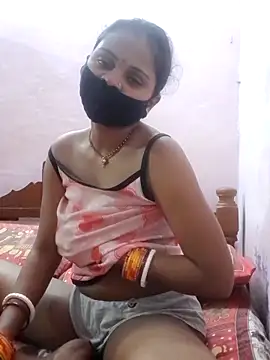 Snapshot of Hot_couple493 chatting on 02.18.25 Hot couple493 online show from 02.18.25