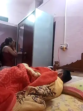 Snapshot of Hot_couple493 chatting on 02.24.25 Hot couple493 online show from 02.24.25