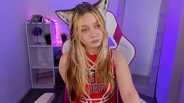 SweetieAngela online show from 10.19.25