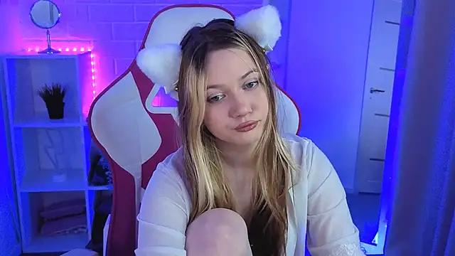 SweetieAngela online show from 12.02.25