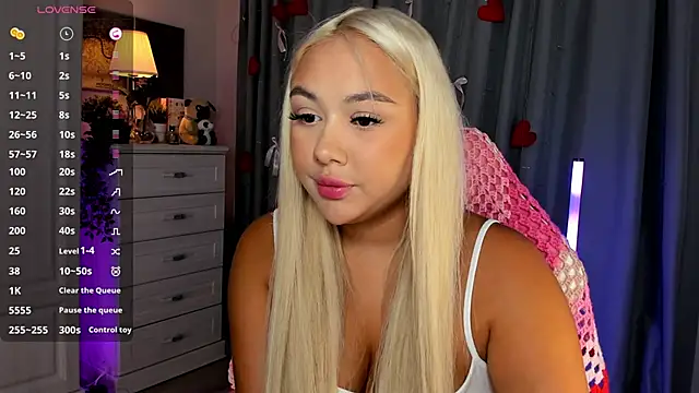  Loneve   online show from 04.08.26