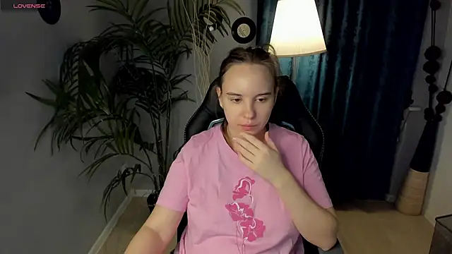 Lika 0ne online show from 12.16.25