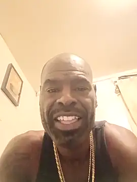 Snapshot of birdg chatting on 11.05.25 birdg online show from 11.05.25