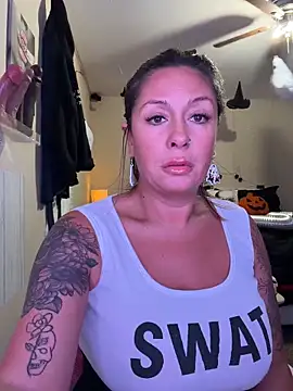 bossyroxy84 online show from 10.26.25