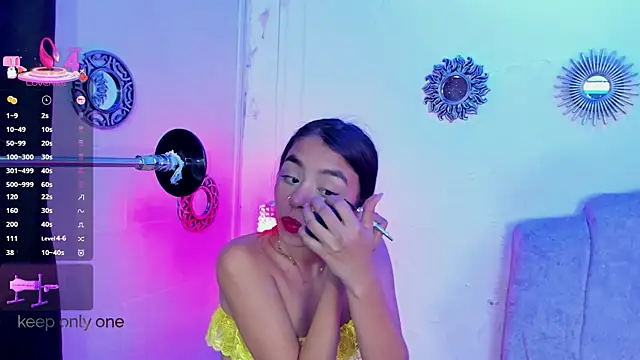 Snapshot of lanna_brunette chatting on 01.10.26 lanna brunette online show from 01.10.26