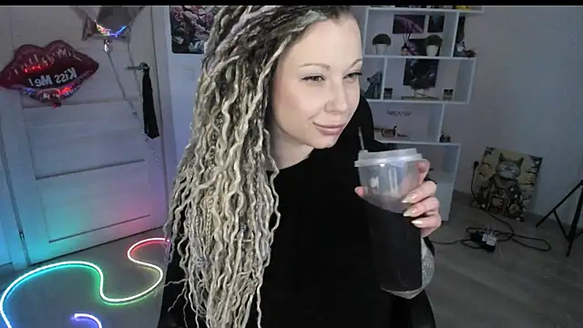 HoneySallyMoore online show from 03.20.26