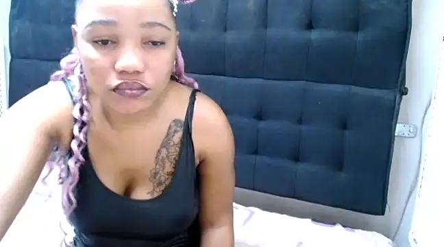 Snapshot of AfricanChinese chatting on 03.02.25 AfricanChinese online show from 03.02.25