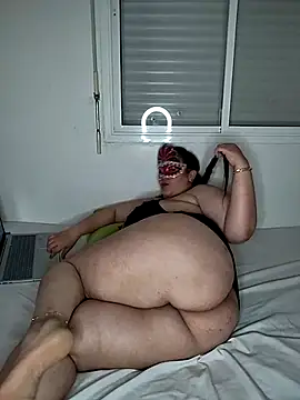 Snapshot of salma11125 chatting on 03.16.25 salma11125 online show from 03.16.25