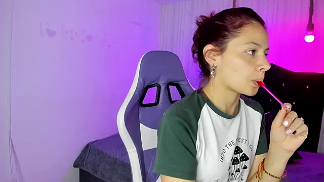 nicky angel1 online show from 11.10.25